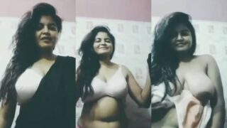 Cute Chubby Desi Girl Showing Huge Boobs XXX Video