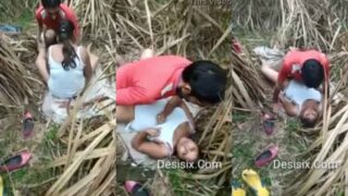 Indian Village Girl Sex MMS in Jungle